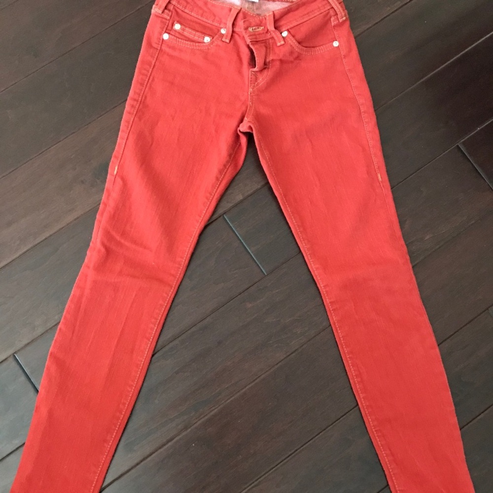 NEVER WORN TRUE RELIGION PANTS